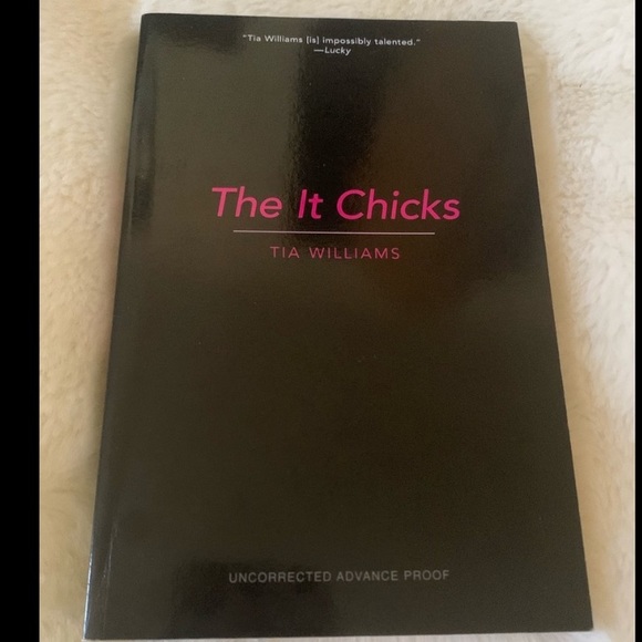 3/$30 The it chicks  - a novel - Picture 2 of 3